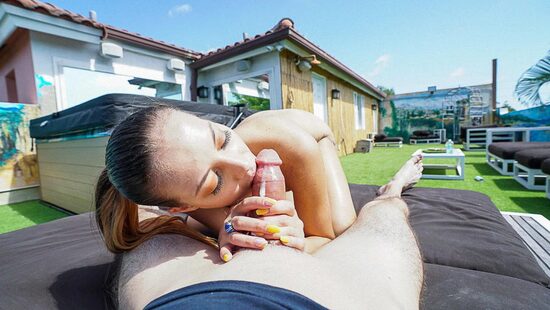 Vibe of summer shagging