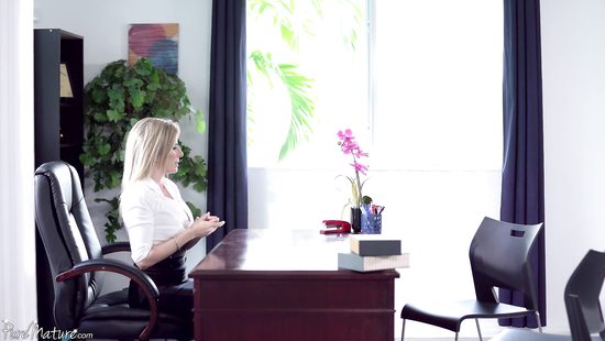 Blonde smashed at the boss's office