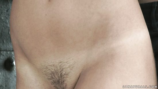 Addictive sex for thin brunette with small tits