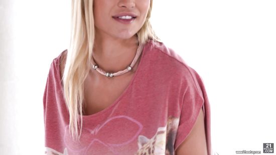 Blonde babe sticks whole dick in the ass