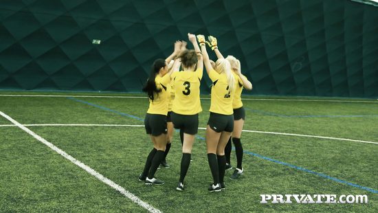 Private DP for a thin female refferee