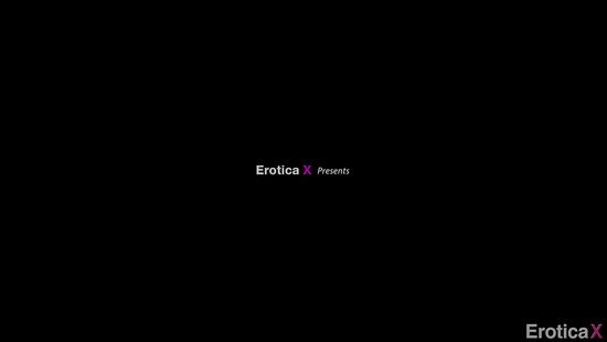 Elegant blonde spreads for the biggest dick