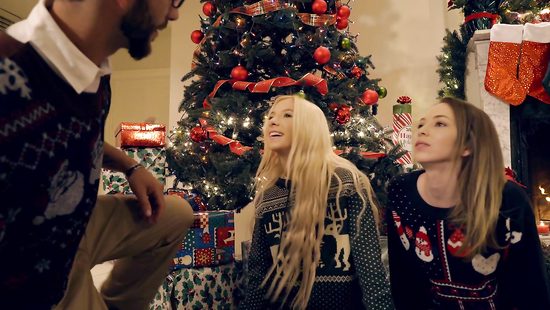 Insolent blonde couch fucked by stepdad