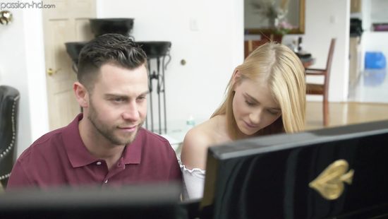 Petite rides it until the last drops