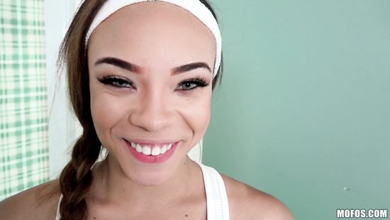 Brunette ebony tries anal sex in flawless POV