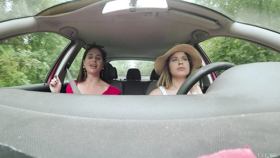 Dashing women share same dick in hot trio