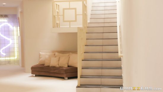 Thick brunette mom fucked until exhaustion