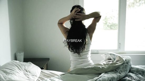 Murina Fae acts sensual in passionate solo