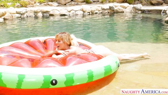 Dazzling mom rides cock in plain hardcore