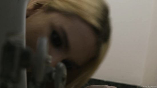 Excellent couch porn with the stepdaughter