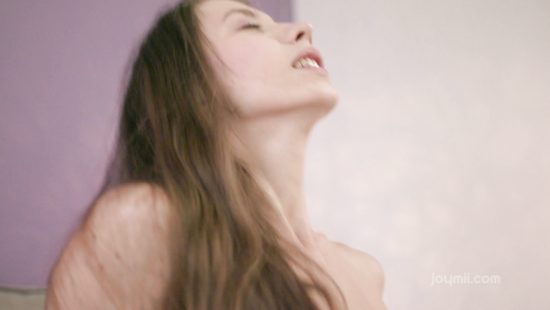 Thin hon spreads for cock in bedroom fantasy