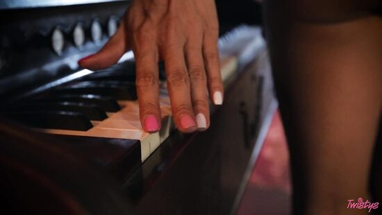 Eve's Halloween costume