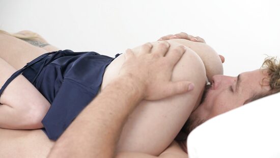 Sensually pounding a pussy ready for it