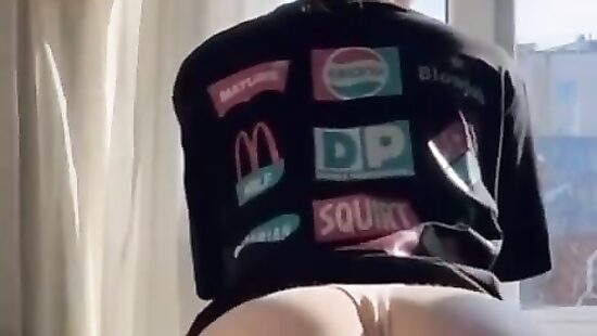 Как вам жопень моей знакомой?