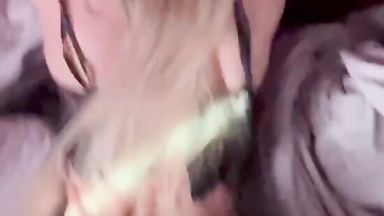 Ну как такую красотку с таким задком не отжарить?)