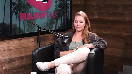 Pillow Talk podcast: Nicole Aniston.