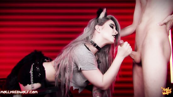 Foxy Luna wants to fuck her infernal boss