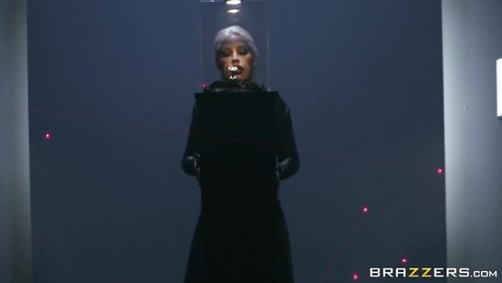 Latina MILF pumps tasty BBC in the ass