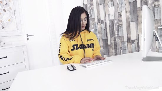 Asian feels energized by man's huge dong