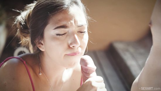 Dazzling teen gets facial after nude sex