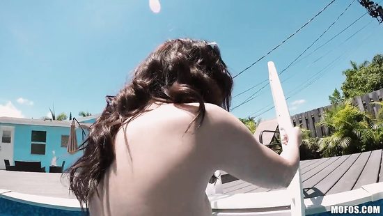 Appealing brunette taped doing amateur porn