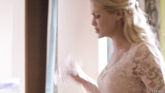 Lad fucks two perfect blondes in super trio