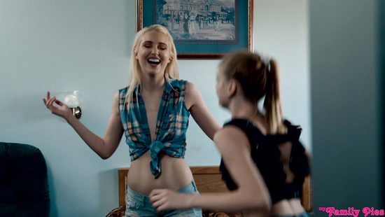 Guy's cock suits skinny blonde big time