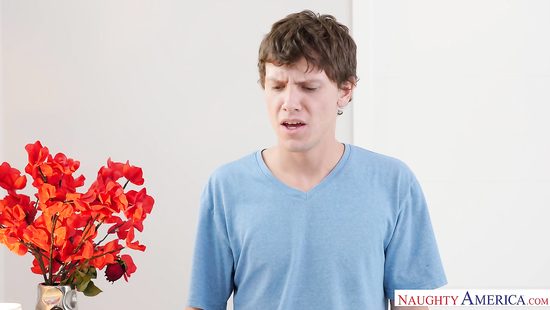 Chubby ass mature mom in insane action