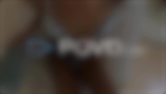 Amateur facialized after seductive home POV