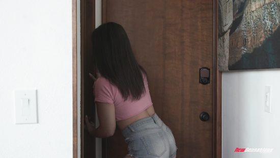 Superb chubby ass amateur in home XXX