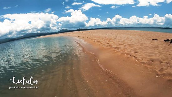 Man's hard wood makes her wanna swallow