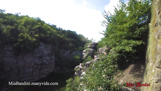 Sexy outdoor POV with a thin babe fucking