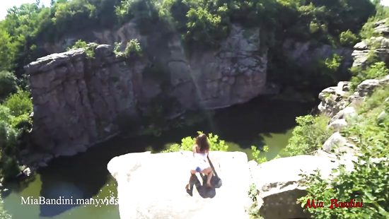 Sexy outdoor POV with a thin babe fucking