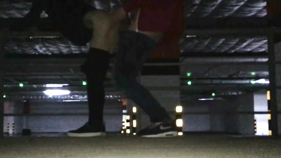 Blondie gags like a pro