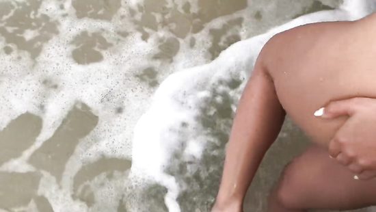 Cum on ass after some good beach fuck