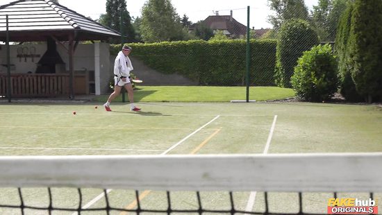 Sauna porn grants thin babe insane pleasure