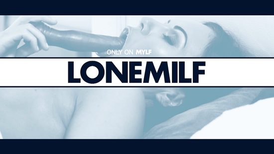 Energized blonde with big boobs in fine solo