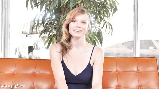 Student babe shows off her banging skills at a casting