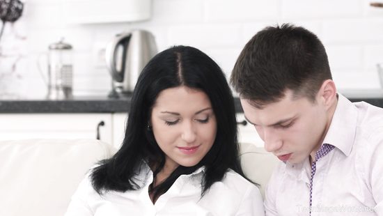 Dazzling brunette amazes in amateur XXX scenes