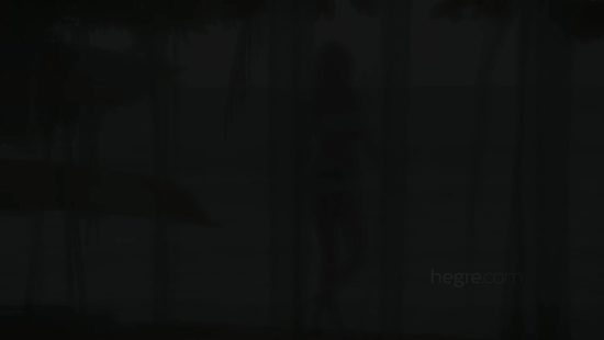 Dazzling teen works her new toy on cam