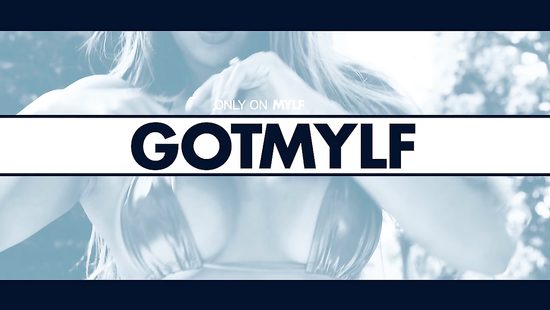 Dazzling mom in backyard hardcore sessions