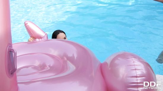 Outdoor toy porn between lesbians