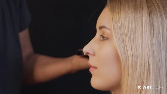 Dazzling teens share a big penis on cam