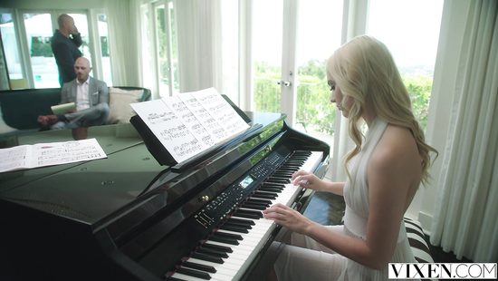 Aroused morning sex with a petite teen