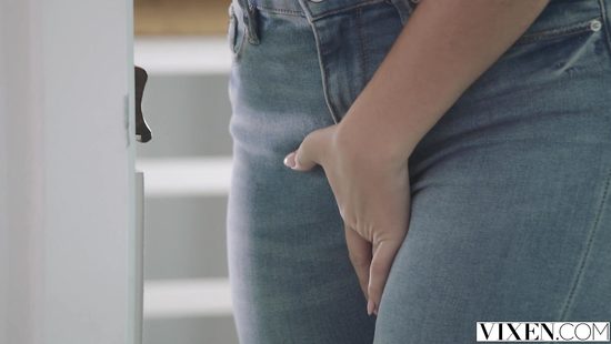 Aroused woman rides like a pro