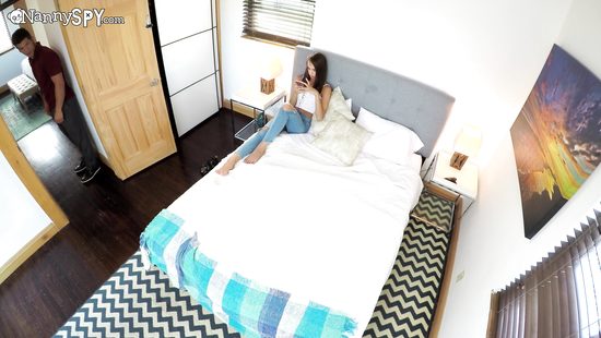 Big inches suit her G spot on cam