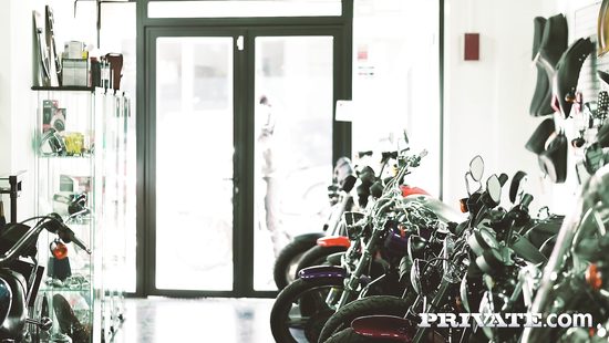 Outdoor sex for a thin beauty