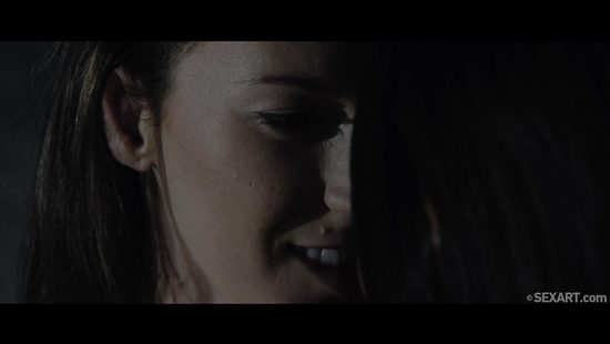 Midnight orgasms in mutual lezzie fetish