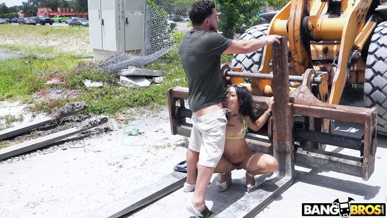 Anal whore gets her backdoor properly tunnelled