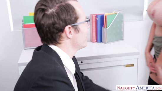 MILF in nylon stockings gives a ride to her horny colleague